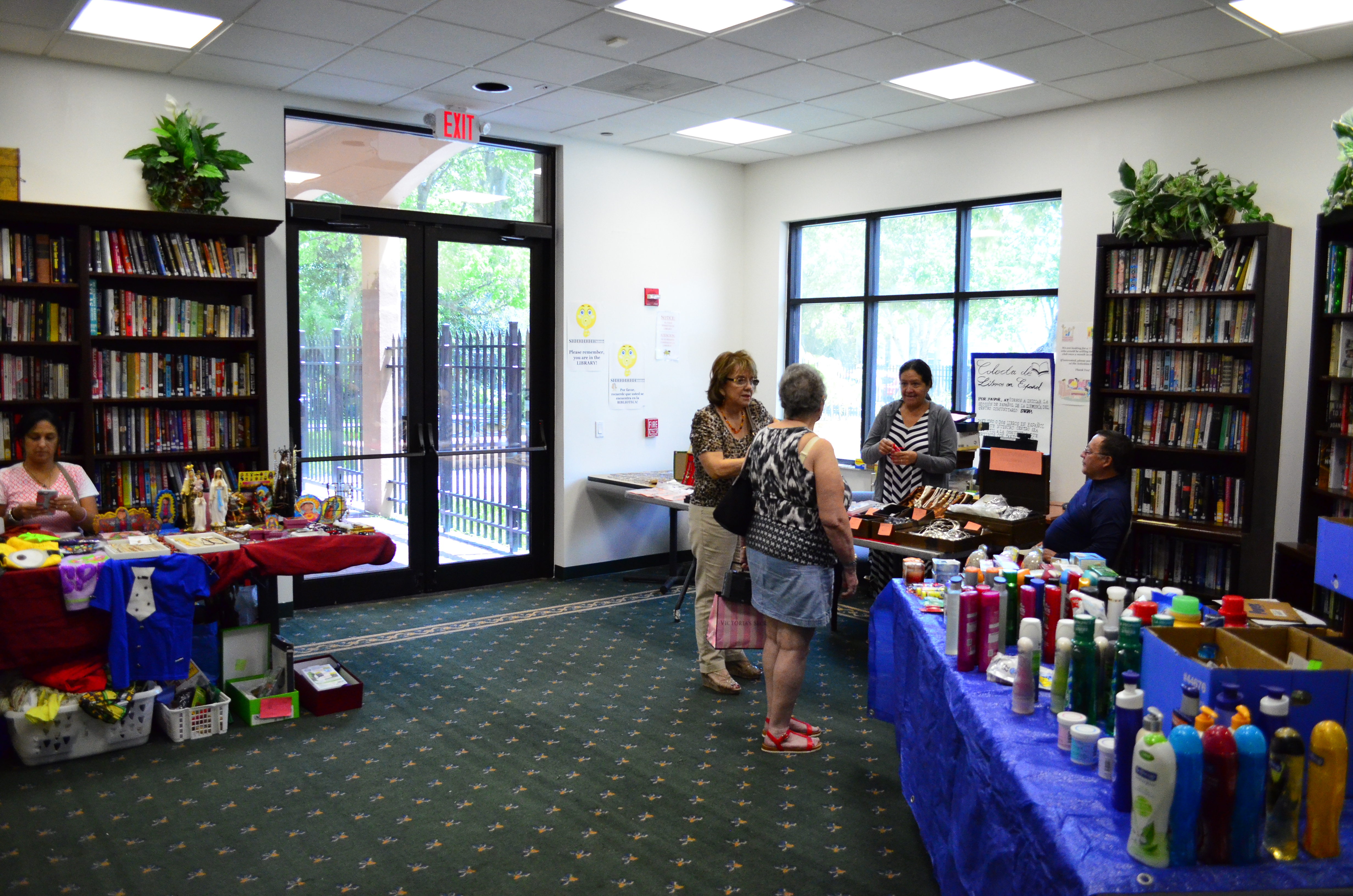 May Flea Mkt 2017 (12)